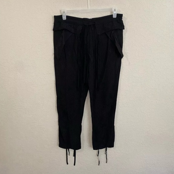 Chloe Women’s 35 Black Textured Cropped Strappy Designer Trouser Pull On Pants - Picture 3 of 7